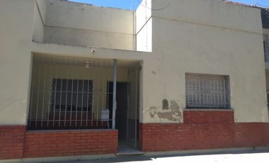 CASA EN AZUL