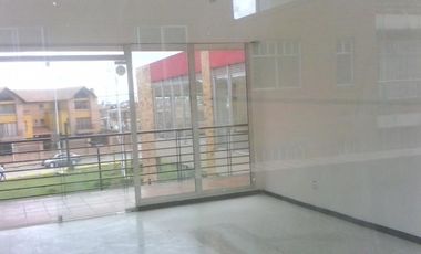 local en arriendo en avenida chilacos. Cod A1032