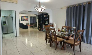 Se vende casa en Terrazas, Brisas del Golf
