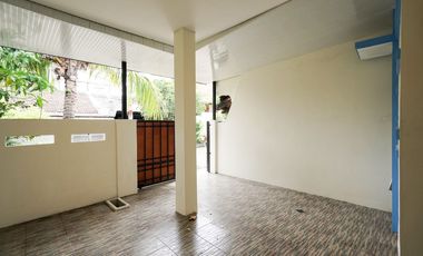 Rumah 3 Kamar 10 Menit ke Plaza Taman Harapan Baru Siap Huni J-39909