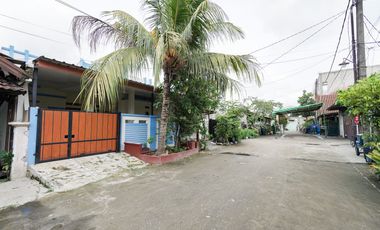 Rumah 3 Kamar 10 Menit ke Plaza Taman Harapan Baru Siap Huni J-39909