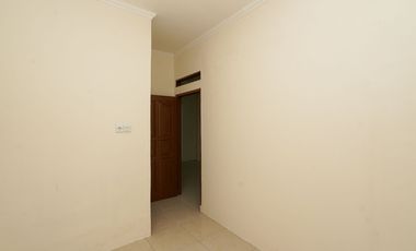 Rumah 3 Kamar 10 Menit ke Plaza Taman Harapan Baru Siap Huni J-39909