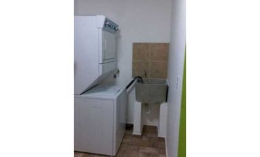 ALQUILO APARTAMENTO AMOBLADO EN CLAYTON 1 REC