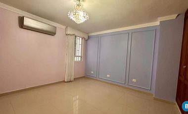 casa en venta en riomar. Cod V226