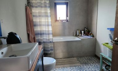 Casa en parcela Camino Las Quemas