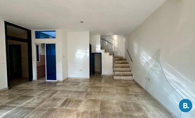 casa en venta en los nogales. Cod V340