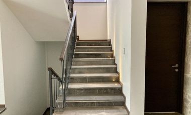 Casa en Venta con acabados de lujo, ubicada en fraccionamiento Gran reserva Lomas de Angelopolis. Cascata. A minutos de Sonata. Alta Plusvalia .