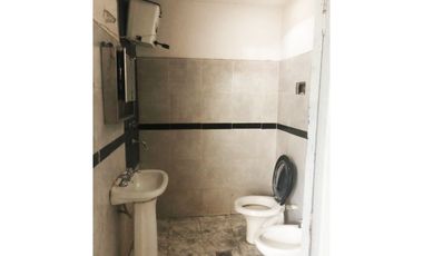 VENTA DE CASA + LOCALES, EXCELENTE UBICACION EN CRUZ DEL EJE -CÓRDOBA