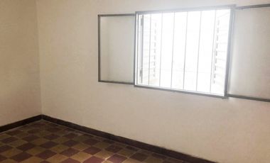 VENTA DE CASA + LOCALES, EXCELENTE UBICACION EN CRUZ DEL EJE -CÓRDOBA