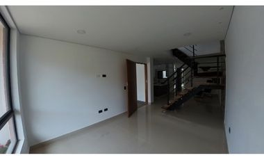 VENTA CASA 190 mts2 LA CEJA SECTOR JARDINES DE LA COLOMBIERE - D