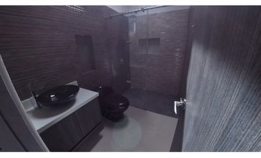 VENTA CASA 190 mts2 LA CEJA SECTOR JARDINES DE LA COLOMBIERE - D