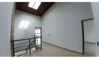 VENTA CASA 190 mts2 LA CEJA SECTOR JARDINES DE LA COLOMBIERE - D