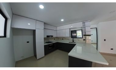 VENTA CASA 190 mts2 LA CEJA SECTOR JARDINES DE LA COLOMBIERE - D