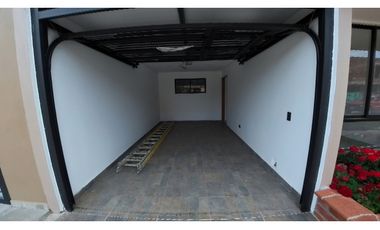 VENTA CASA 190 mts2 LA CEJA SECTOR JARDINES DE LA COLOMBIERE - D