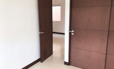 PR13716 APARTAMENTO EN ARRIENDO SECTOR LOMA DEL ESCOBERO