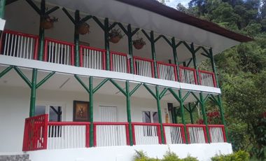 finca en arriendo en via la florida. Cod A122508