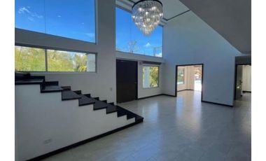 Casa en Arriendo Llanogrande El Retiro