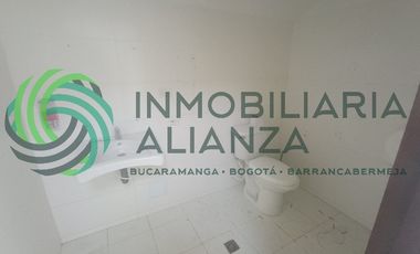 casa en arriendo en el recreo. Cod A17036