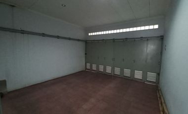 Rumah untuk kantor atau tinggal dekat sutami