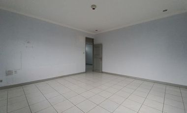Rumah untuk kantor atau tinggal dekat sutami