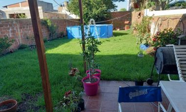 RETASADO CHALET 4 AMBIENTES BARRIO LOS PINARES