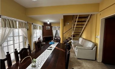 Vendo Casa con pileta en Caseros, Entre Ríos.