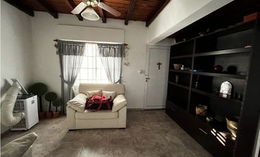 Vendo Casa con pileta en Caseros, Entre Ríos.