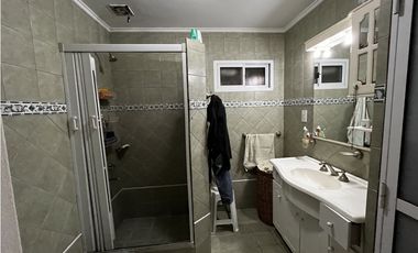 Vendo Casa con pileta en Caseros, Entre Ríos.