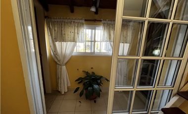 Vendo Casa con pileta en Caseros, Entre Ríos.