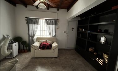 Vendo Casa con pileta en Caseros, Entre Ríos.