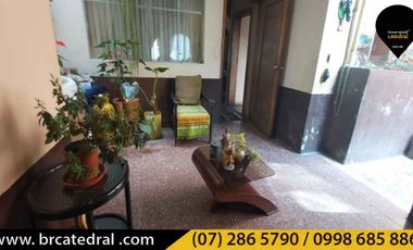 Casa de venta en Plaza del Arte. – código:19256