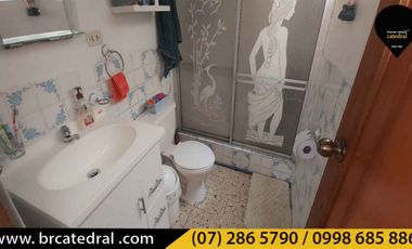 Casa de venta en Plaza del Arte. – código:19256