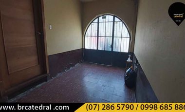 Casa de venta en Plaza del Arte. – código:19256