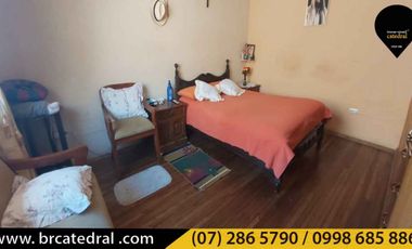 Casa de venta en Plaza del Arte. – código:19256