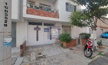 COD. 3190 - SE ARRIENDA APARTAMENTO - BARRIO: CANDILES