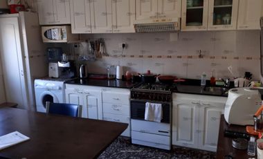 BARBARO VENDE TIPO CASA EN SAN MARTIN