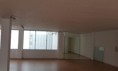 oficina en arriendo/venta en chapinero central. Cod A1002192
