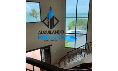 Se Alquila Casa de Playa 600 Mts Costa Esmeralda USD$5,500,oo