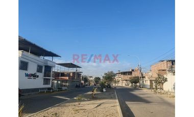 🏡✨ Casa En Venta Con Ingresos Independientes 📍Sol De Piura ✨