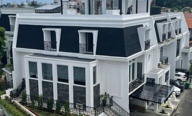 Joglo Rumah Dalam Komplek Dengan Private Pool