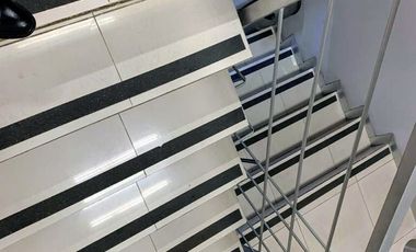 Local con oficinas en Venta, en Gustavo Baz