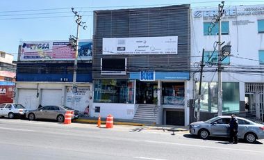 Local con oficinas en Venta, en Gustavo Baz