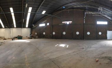 FERNANDEZ POEPPEL Alquila Propiedad Comercial Galpon 1200 m2 Mendoza