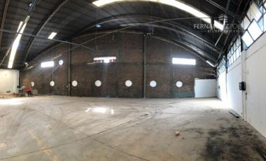 FERNANDEZ POEPPEL Alquila Propiedad Comercial Galpon 1200 m2 Mendoza