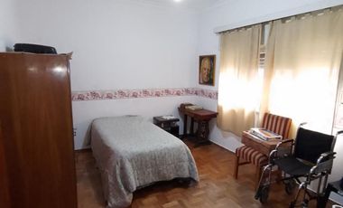 Venta casa multifamiliar Isidro Casanova