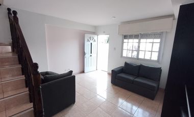 Venta casa multifamiliar Isidro Casanova