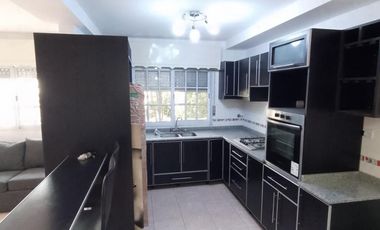 Venta casa multifamiliar Isidro Casanova