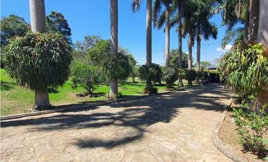 Agradable Finca En Venta rea 19.000 m2 Vda.Santa Barbara Arbeláez.