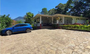 Agradable Finca En Venta rea 19.000 m2 Vda.Santa Barbara Arbeláez.