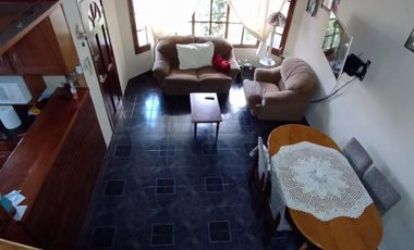 CASA 4 AMBIENTES CON GRAN PARQUE